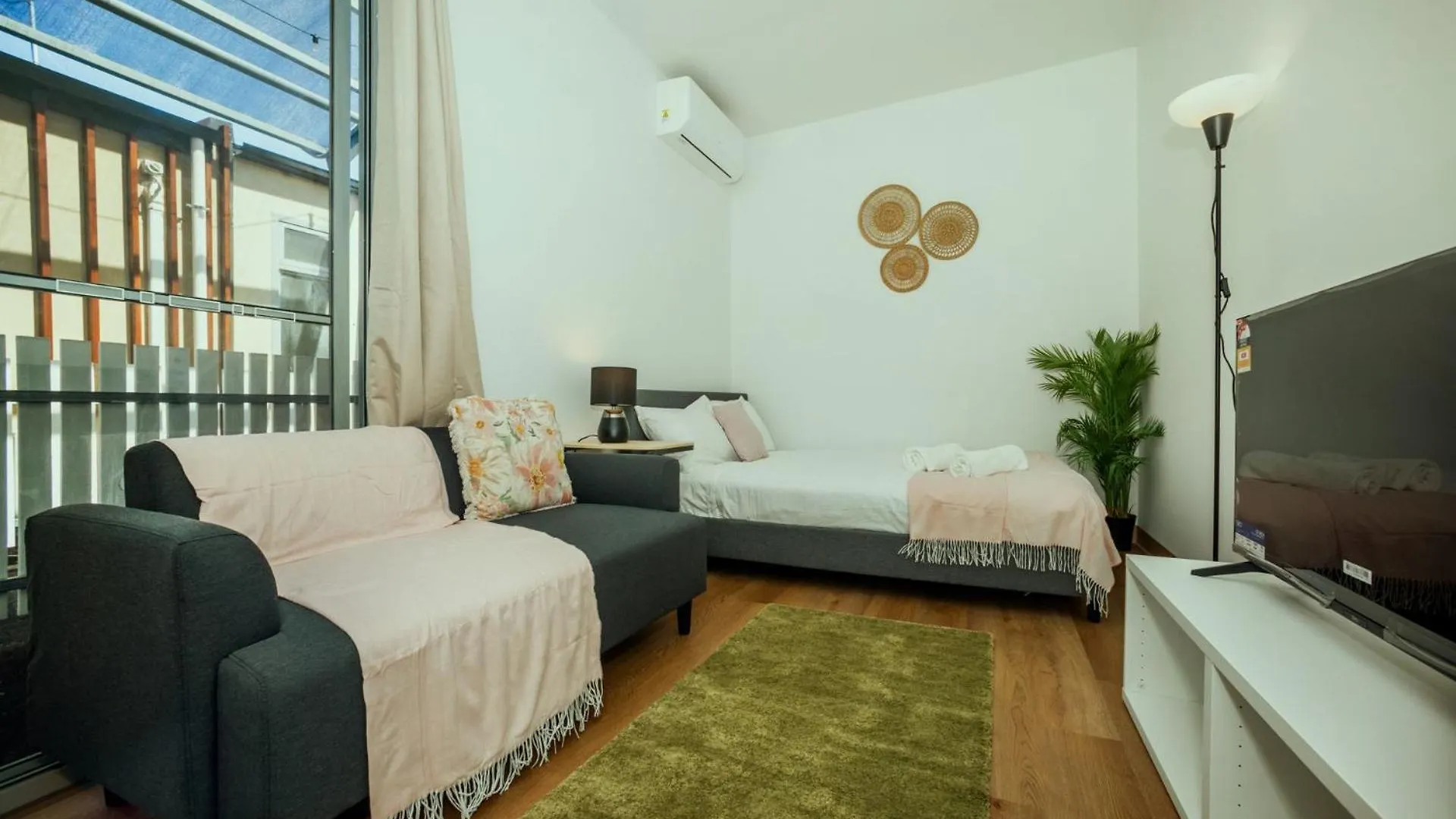 Stellar Residence #2 애들레이드
